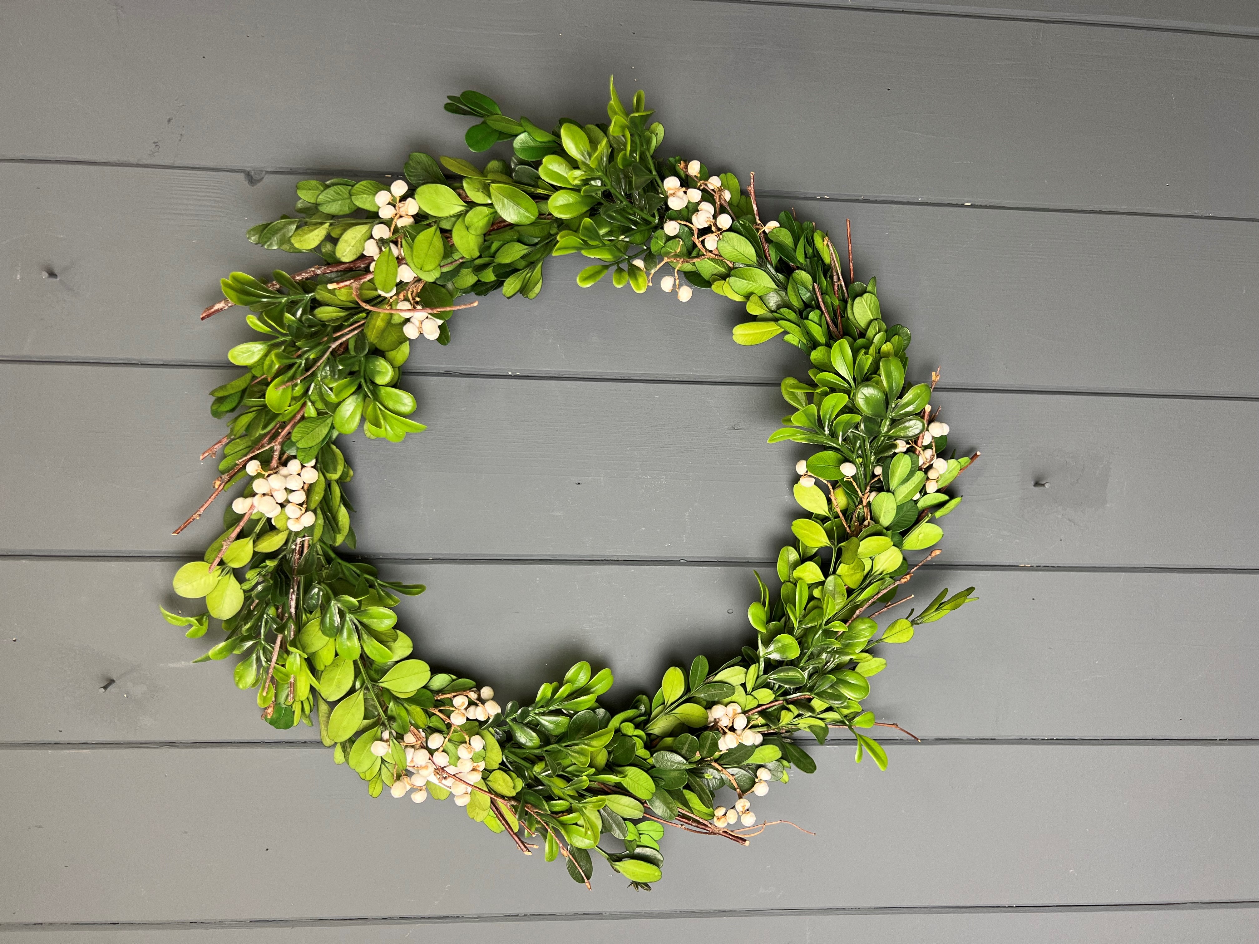 Natural Green Leaf Wreath with White Berries detail page
